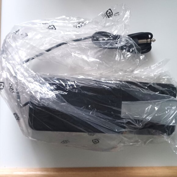 Yamaha FC3 Dual Zone Piano Style Sustain Pedal Never Used in Original Box - Picture 3 of 5